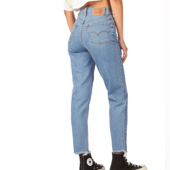 Levi's Denim - Levi’s Mom Jeans Size 27
